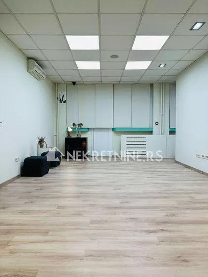 Cara Uroša | 4zida.rs