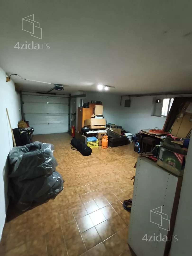 4-etažna kuća | 4zida
