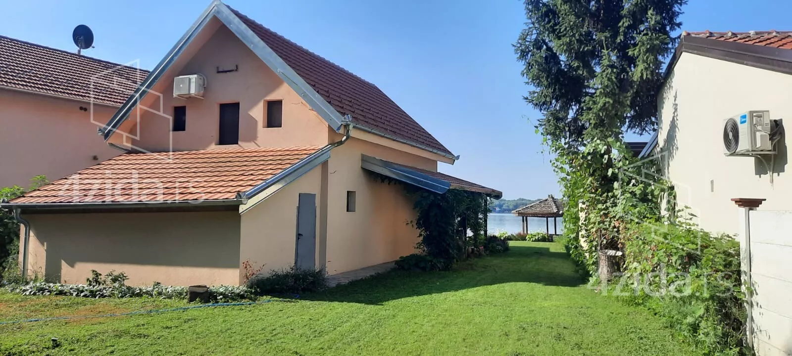 Turistički objekat | 4zida