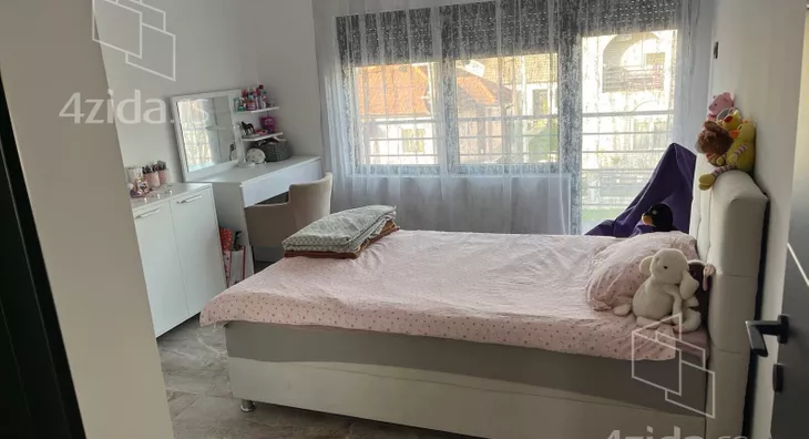 4-etažna kuća | 4zida