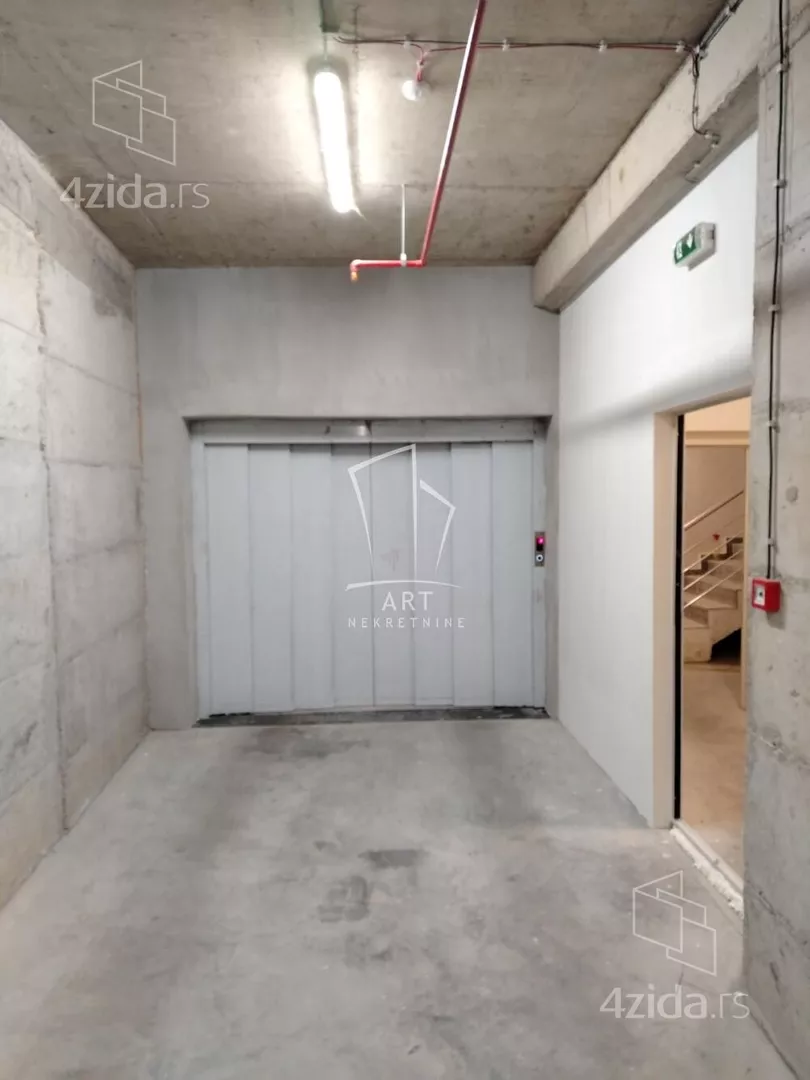 Garaža | 4zida