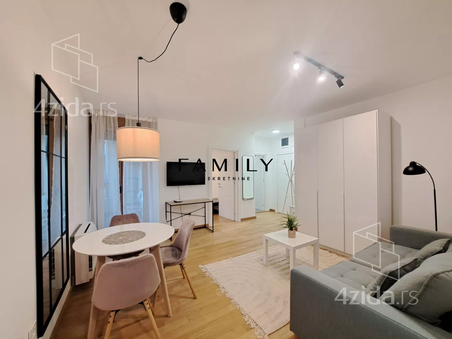 Jednoiposoban stan | 4zida