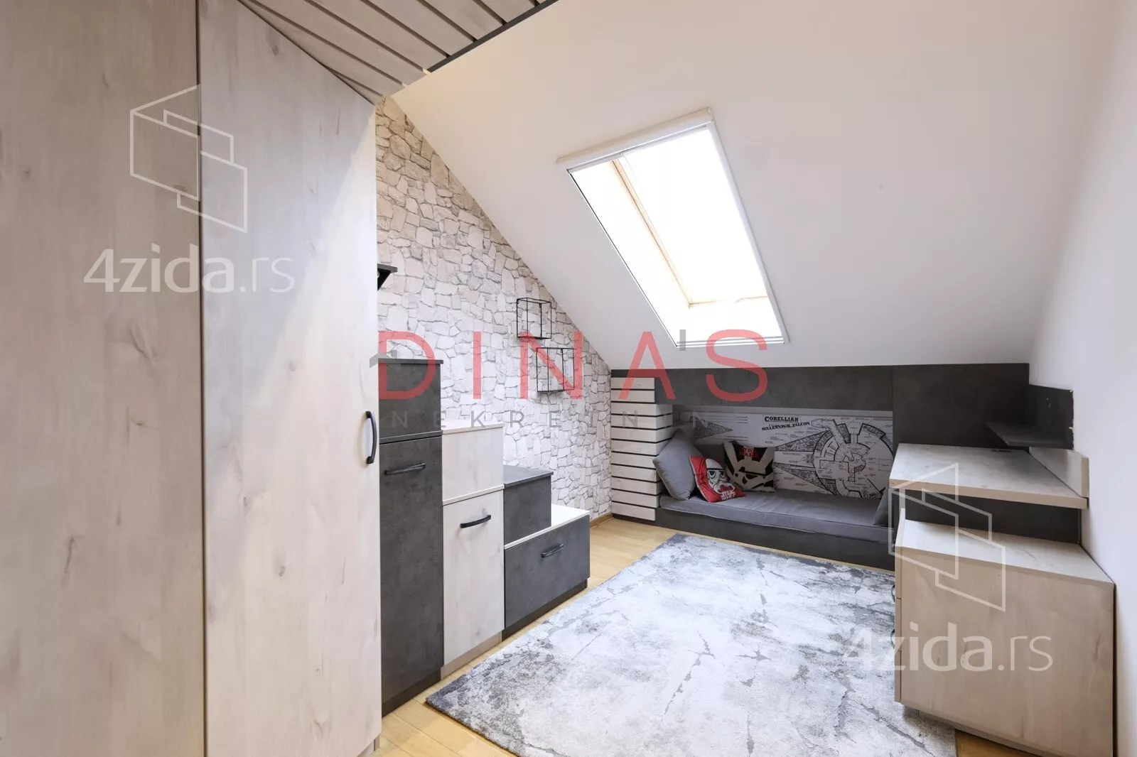 Petosoban stan | 4zida