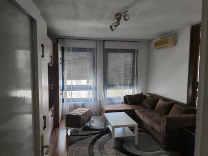 Mladena Mitrića 7 | 4zida.rs