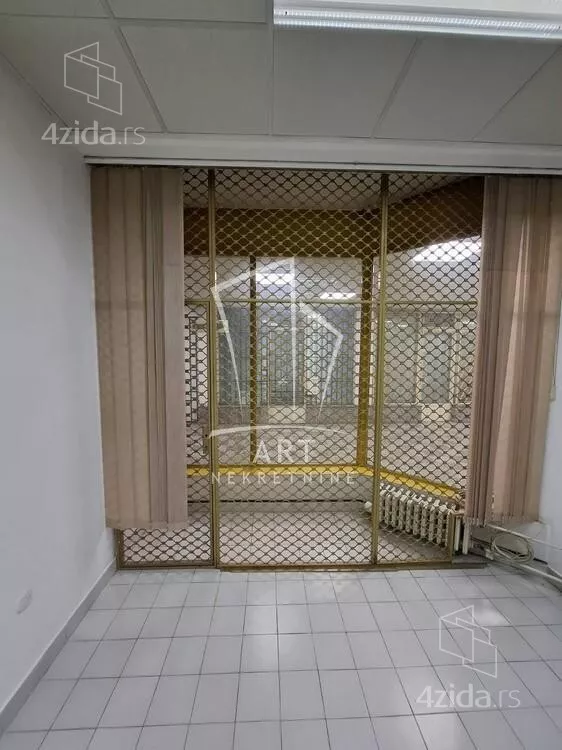 Lokal | 4zida