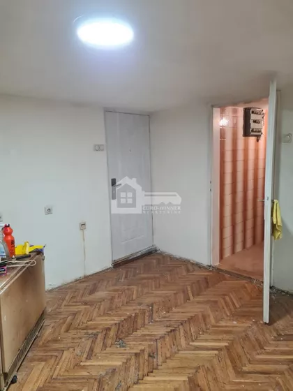 Bertranda Rasela | 4zida.rs