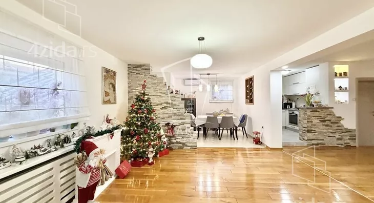 3-etažna kuća | 4zida