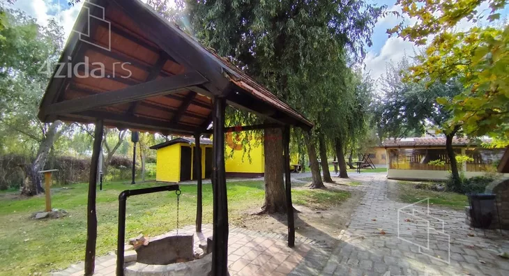 Ugostiteljski objekat | 4zida