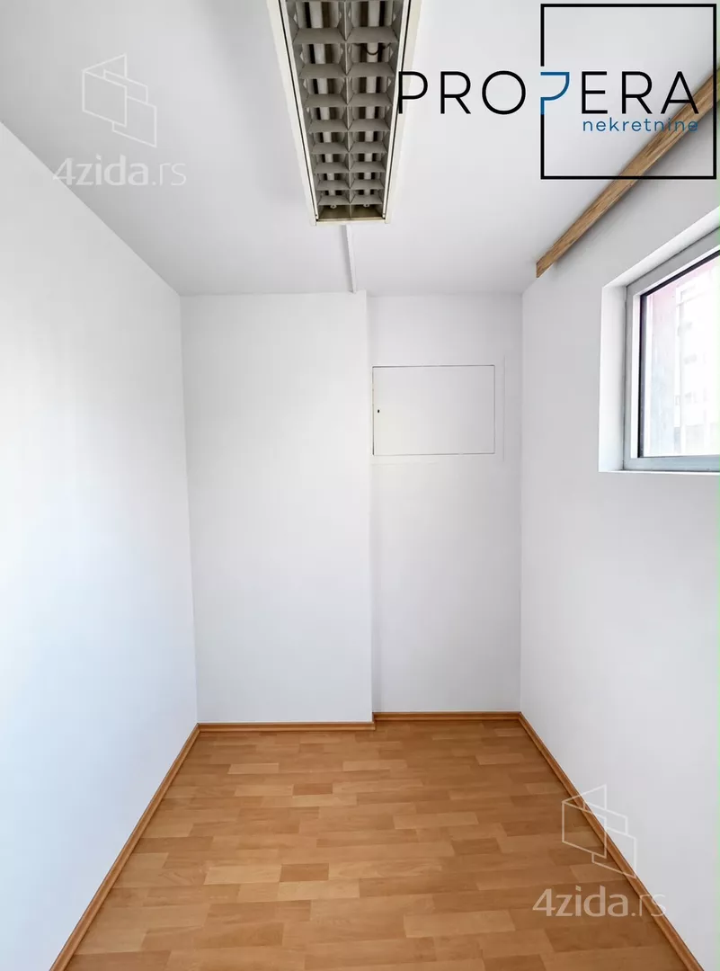 Lokal | 4zida