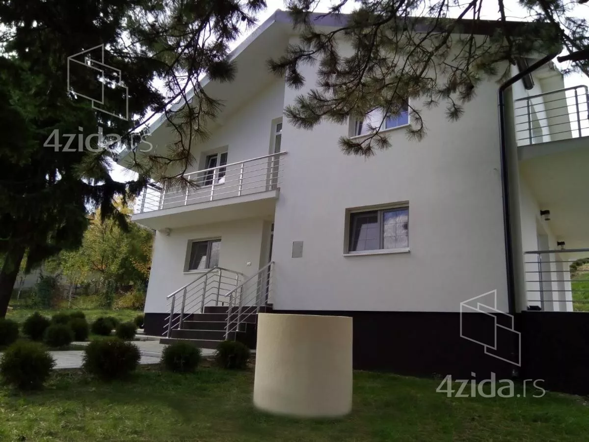 Kuća | 4zida