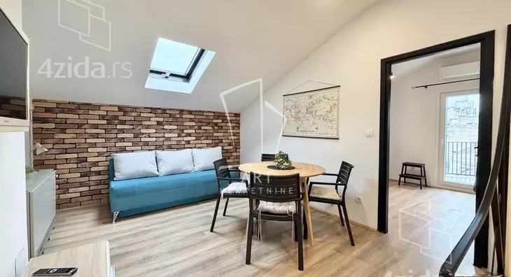 Petoiposoban stan | 4zida