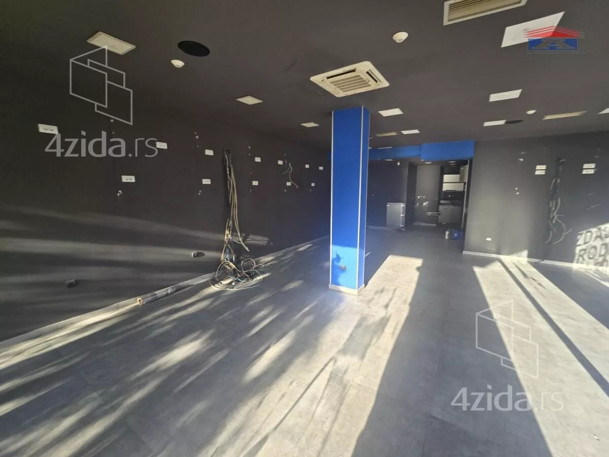 Poslovni prostor | 4zida