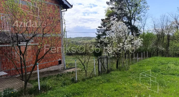 Plac | 4zida