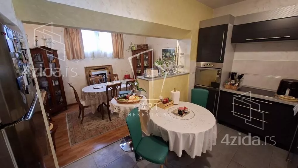 3-etažna kuća | 4zida