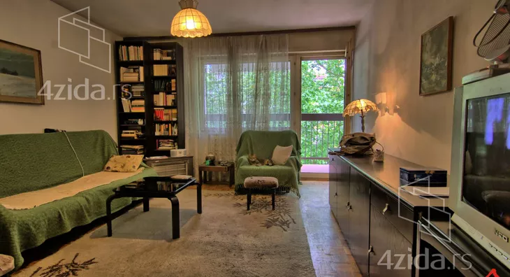 Troiposoban stan | 4zida