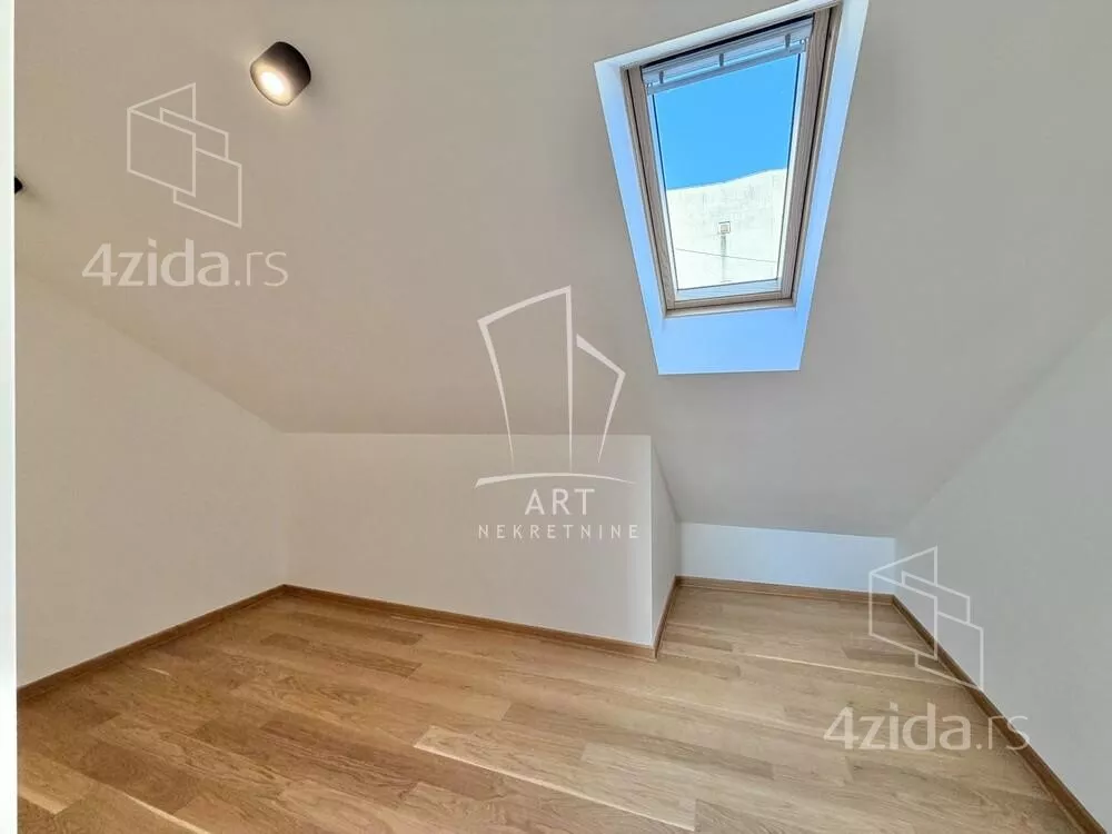 Petosoban stan | 4zida