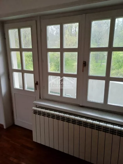 Ustanička | 4zida.rs