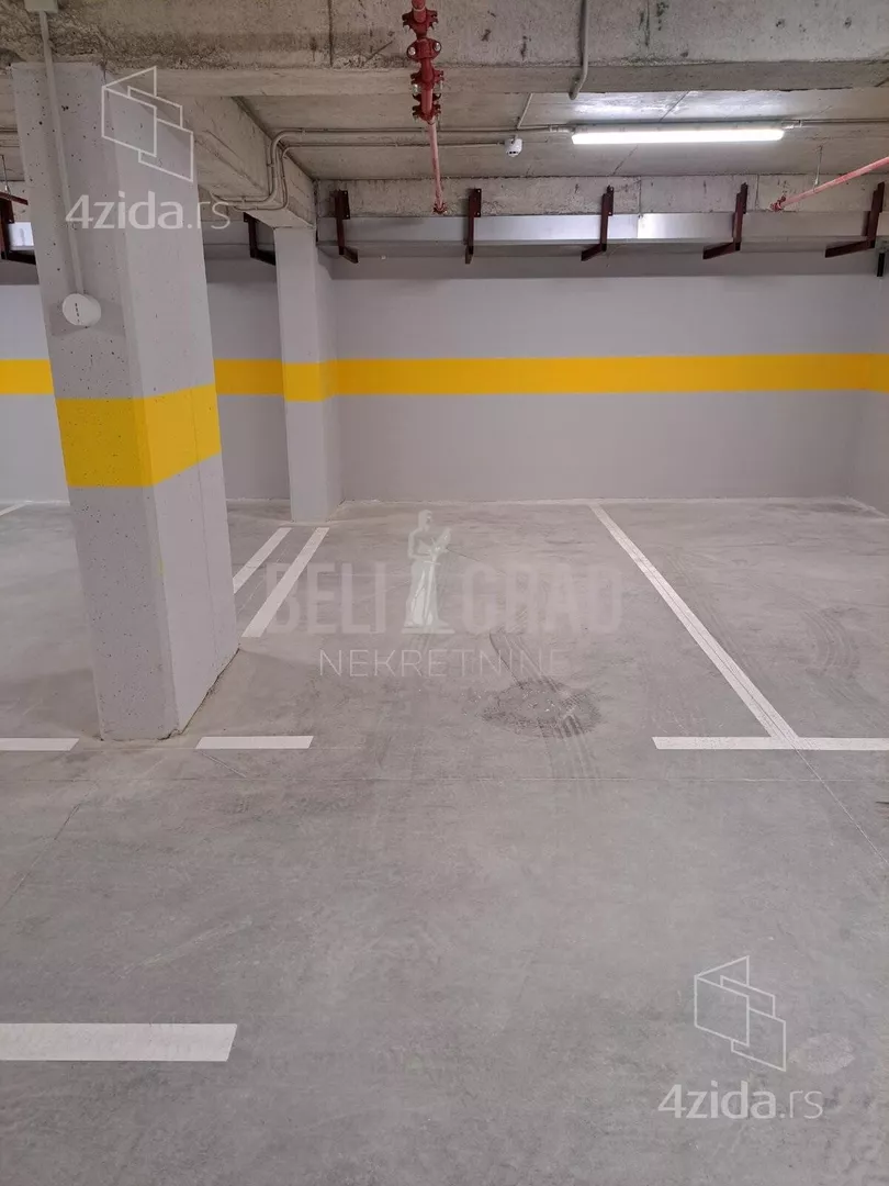 Garaža | 4zida
