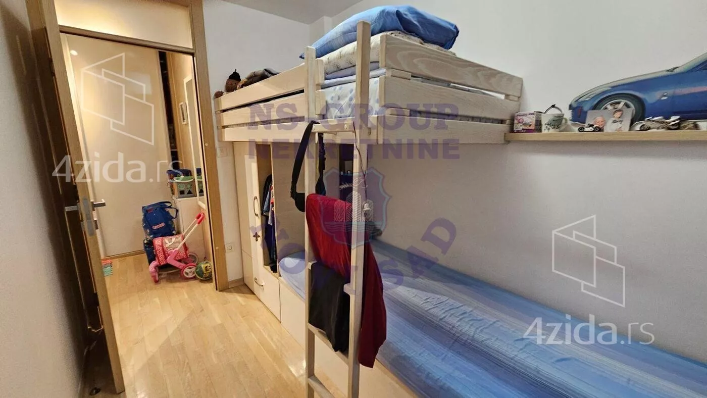 Troiposoban stan | 4zida