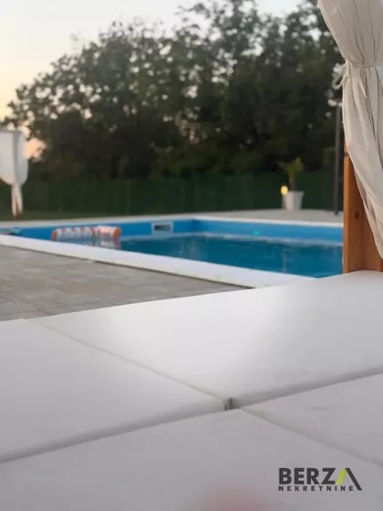 Banstol - Vikend Naselje | 4zida.rs