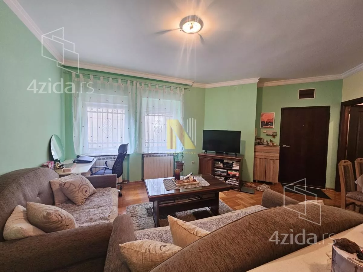Garsonjera | 4zida
