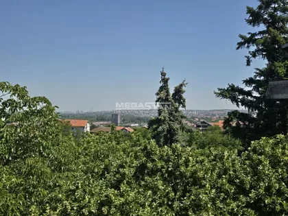 Darinke Radović | 4zida.rs
