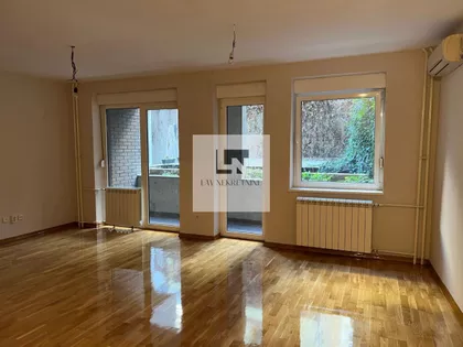 Hram Svetog Save | 4zida.rs