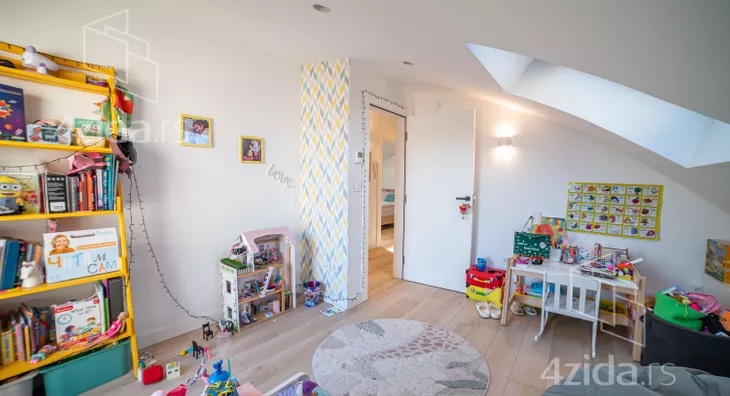 Petosoban stan | 4zida