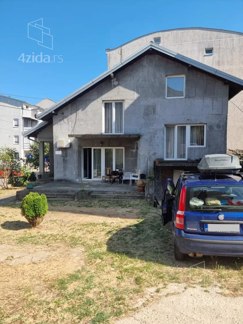 Kuća | 4zida
