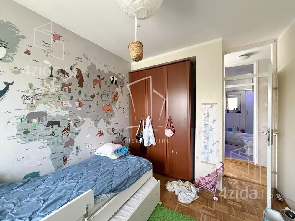 Troiposoban stan | 4zida