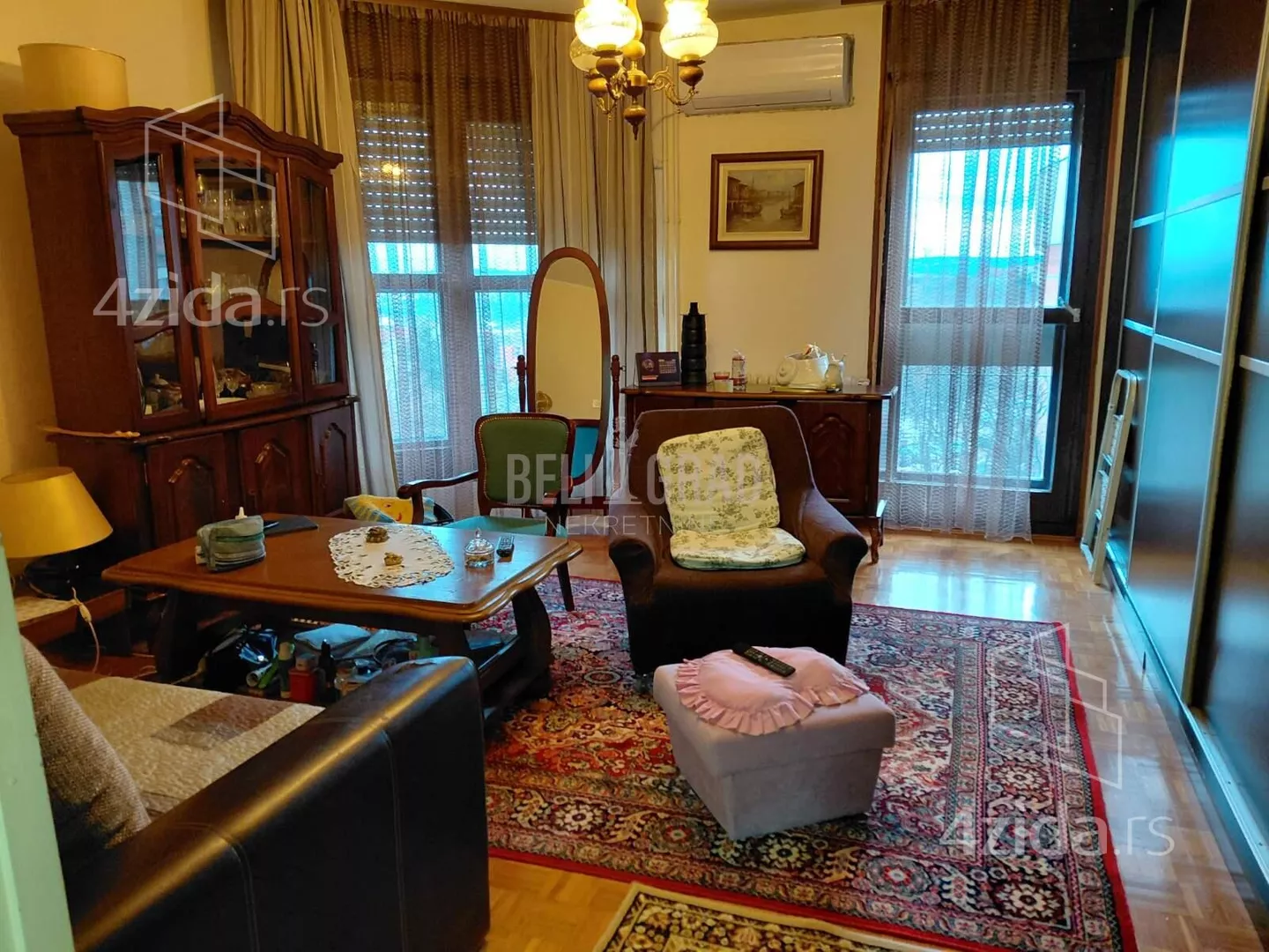 Troiposoban stan | 4zida