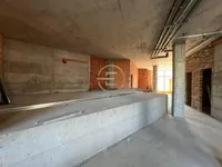 Lokal | 4zida