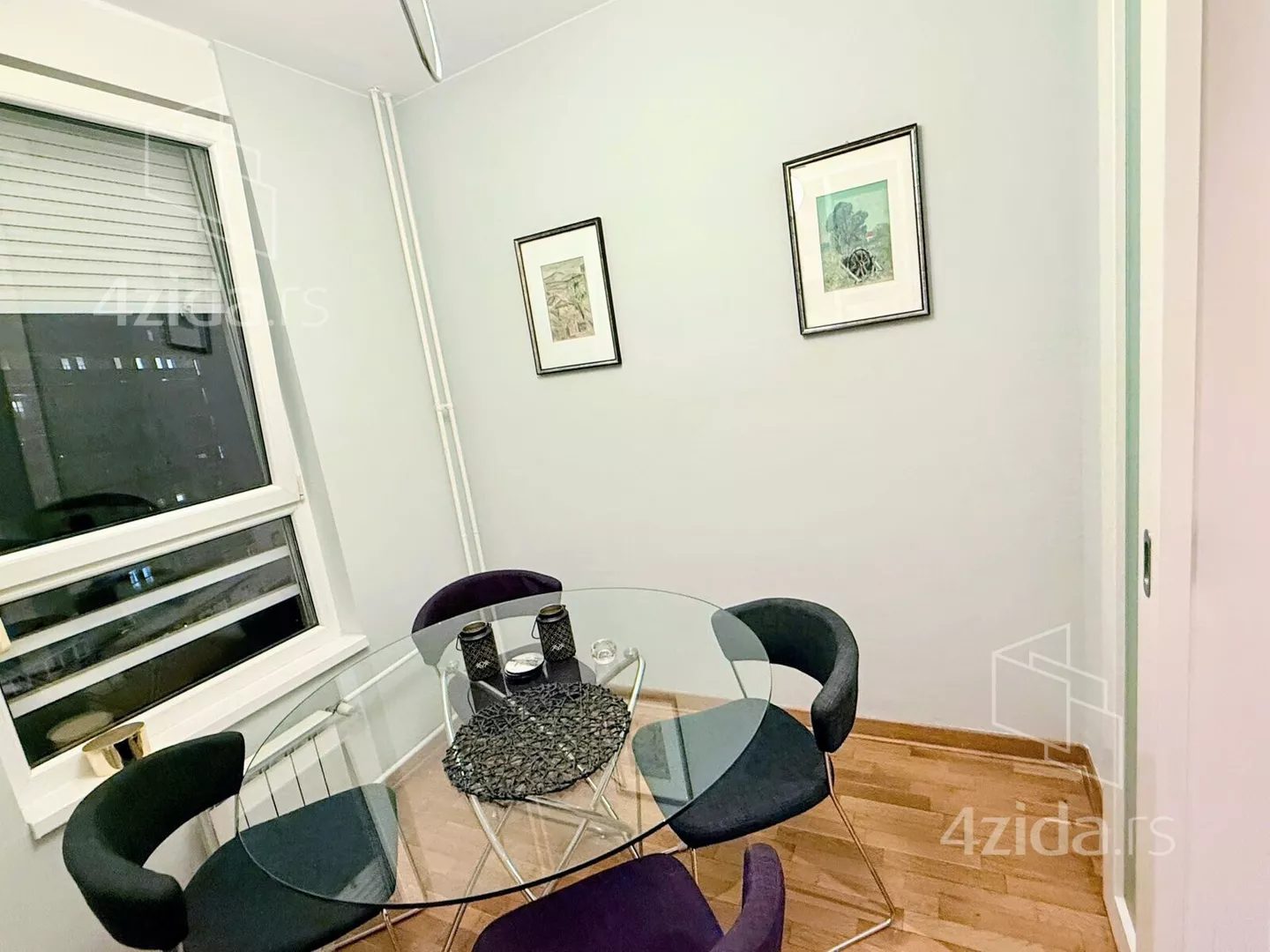 Dvoiposoban stan | 4zida