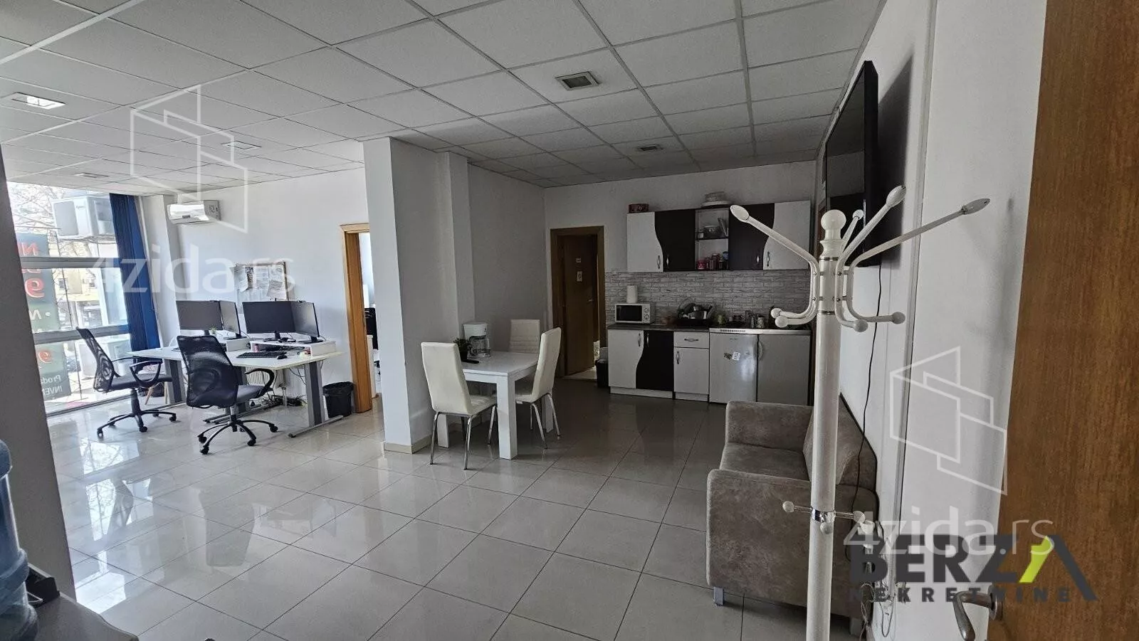 Poslovni prostor | 4zida