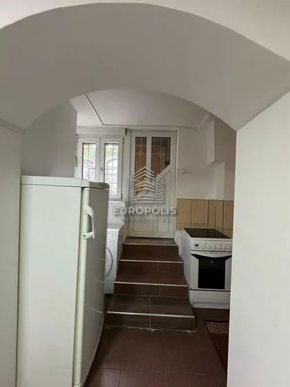 Slavujev Venac | 4zida.rs