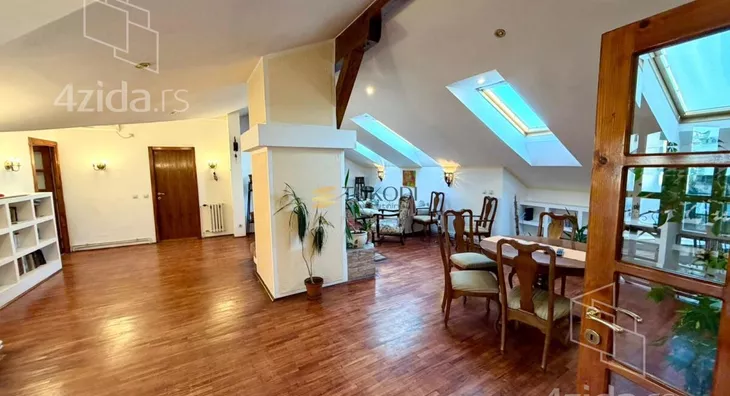 Petosoban stan | 4zida