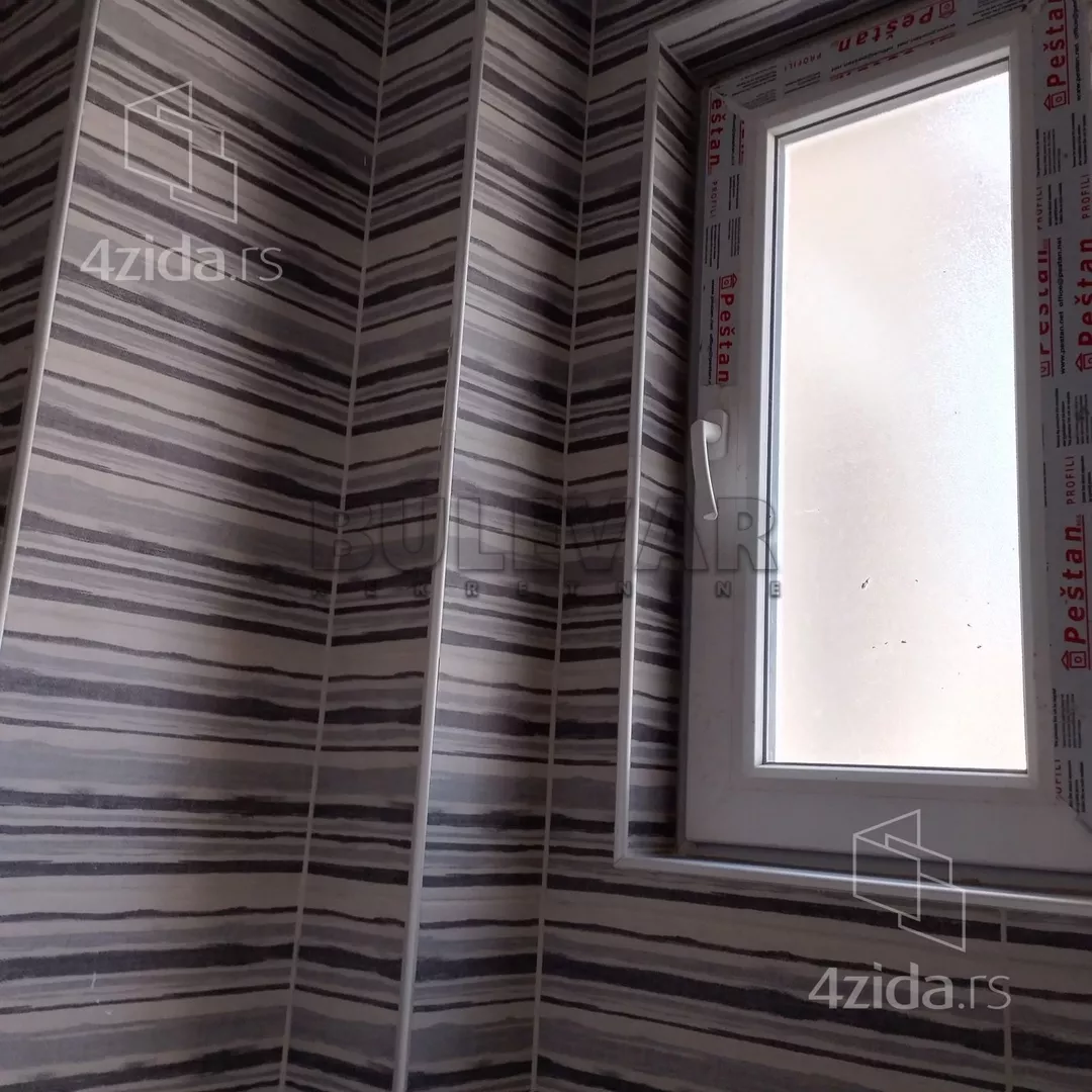 Lokal | 4zida