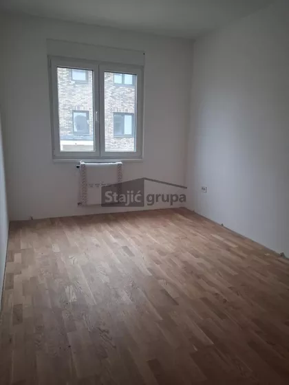 Cara Dušana | 4zida.rs