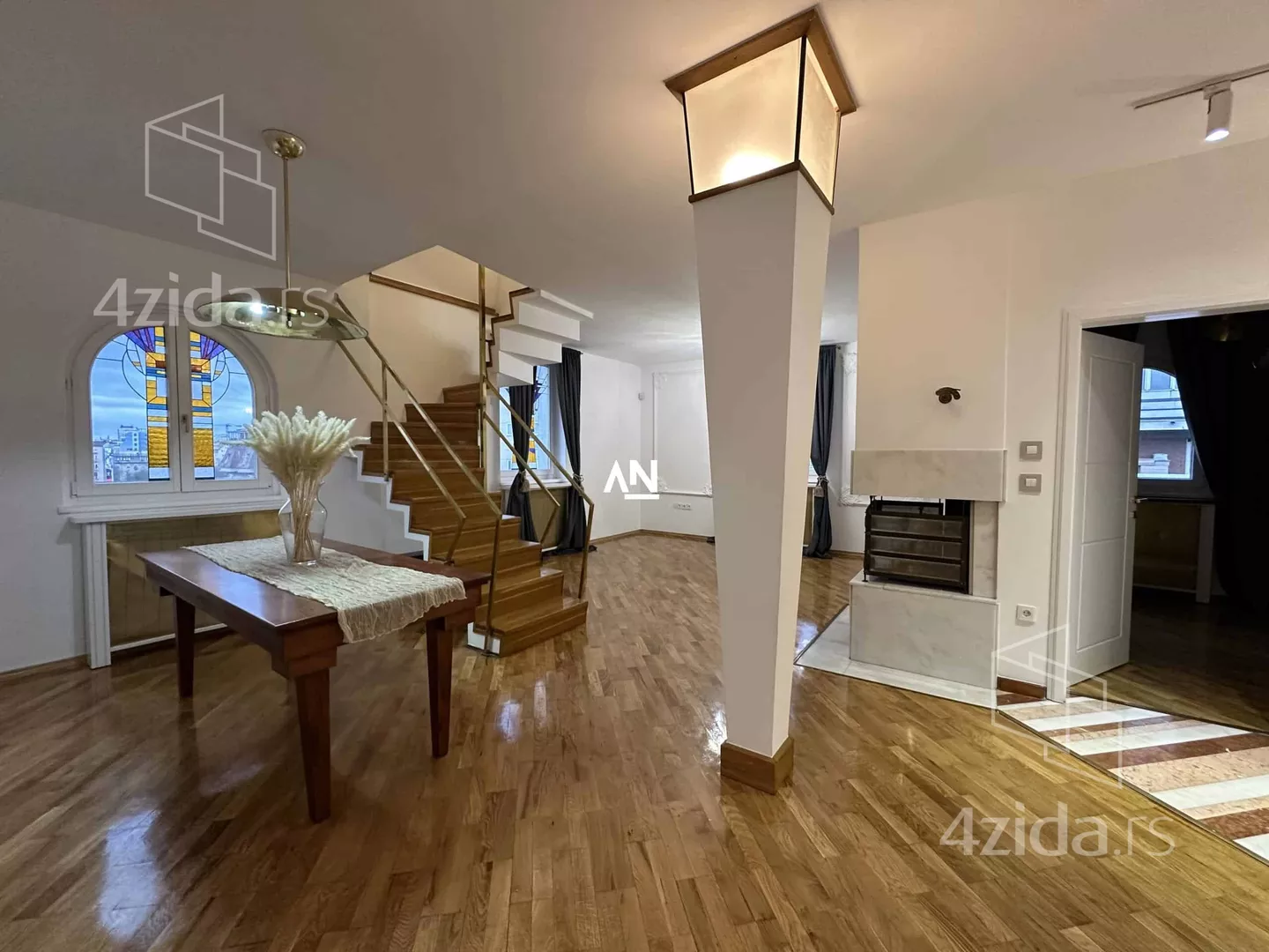 Petosoban stan | 4zida