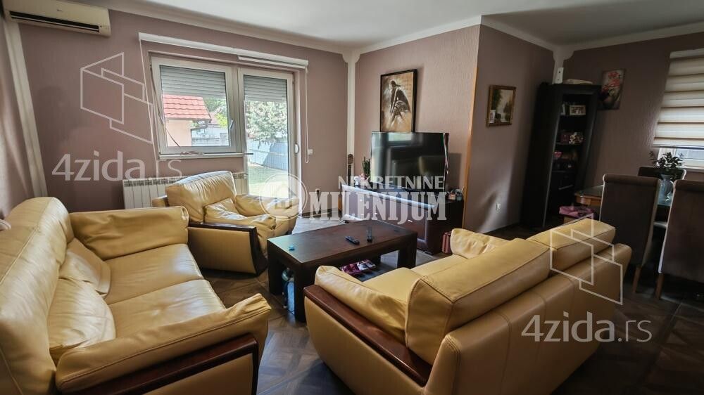 Kuća – Beograd - Više