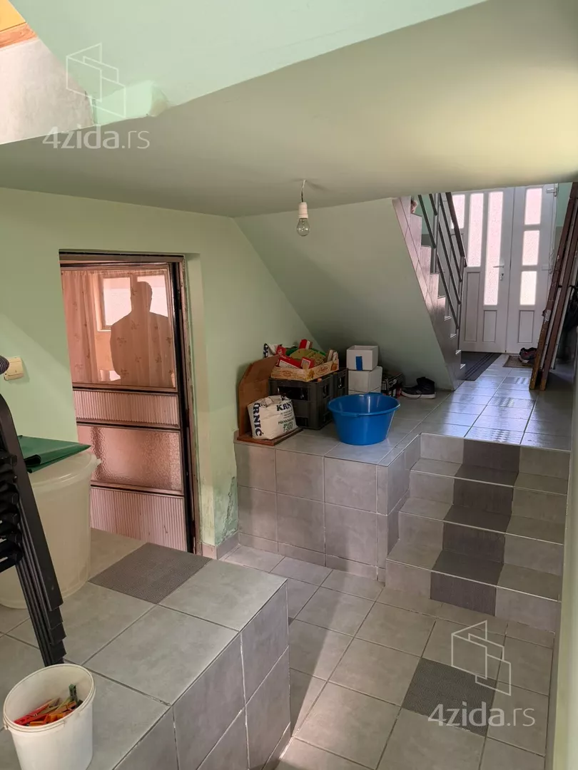 3-etažna kuća | 4zida