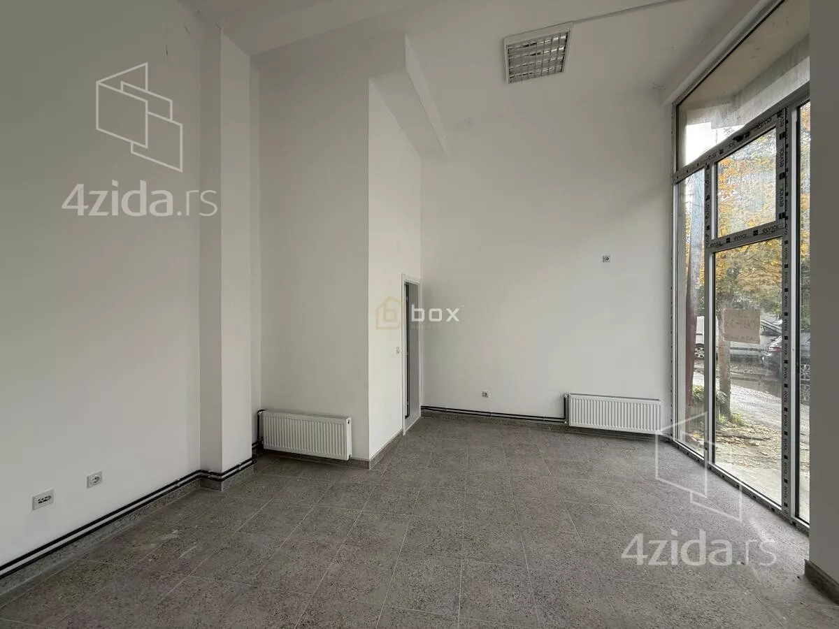 Poslovni prostor | 4zida