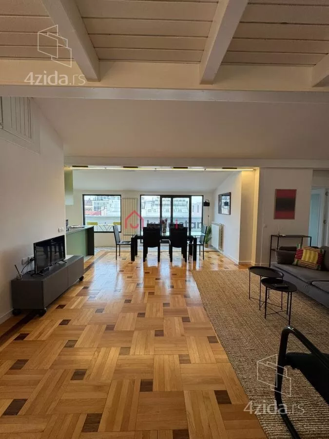 Petosoban stan | 4zida