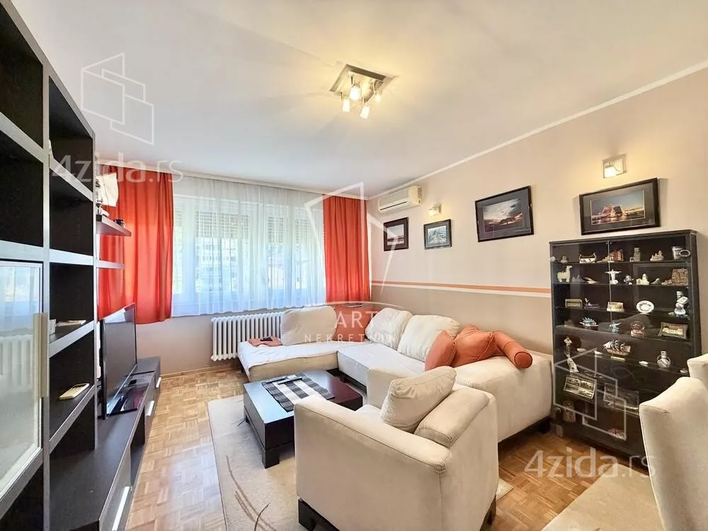 Troiposoban stan | 4zida