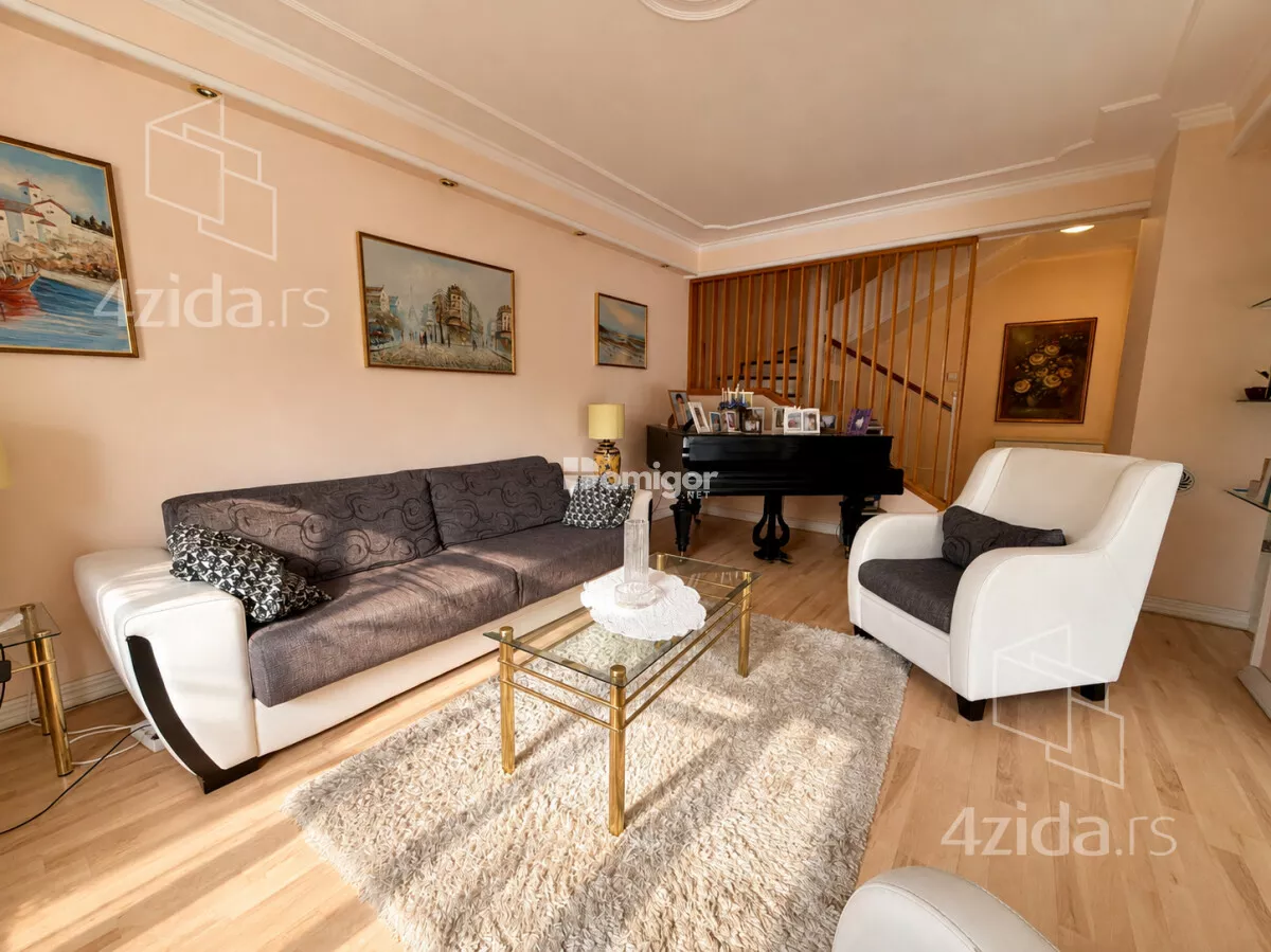 Kuća | 4zida
