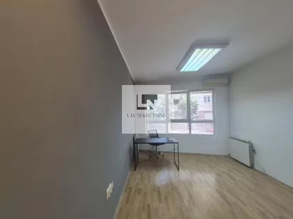 Crveni Krst Vračar | 4zida.rs