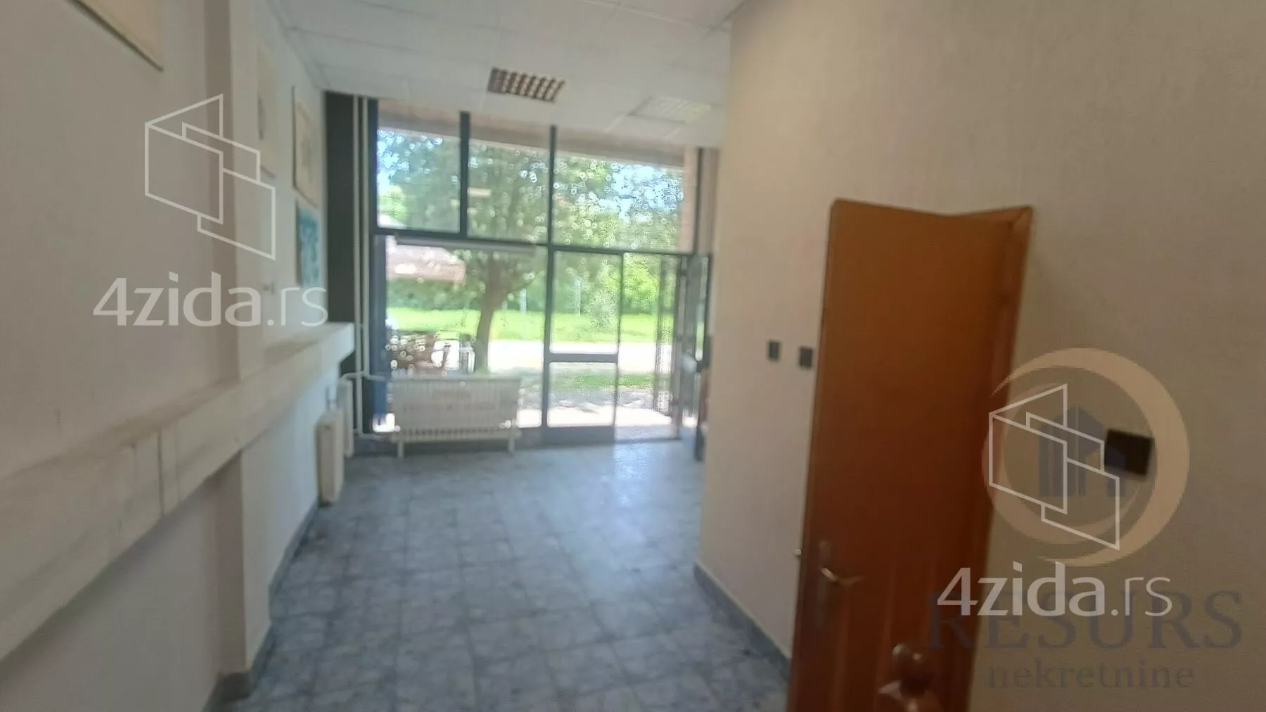 Poslovni prostor | 4zida