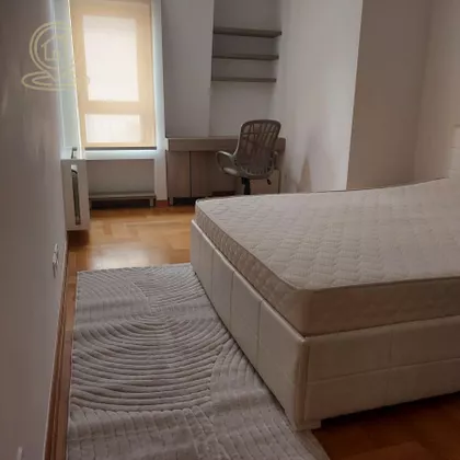 Kalenić pijaca | 4zida.rs