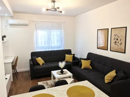 Milovana Gušića 101B | 4zida.rs