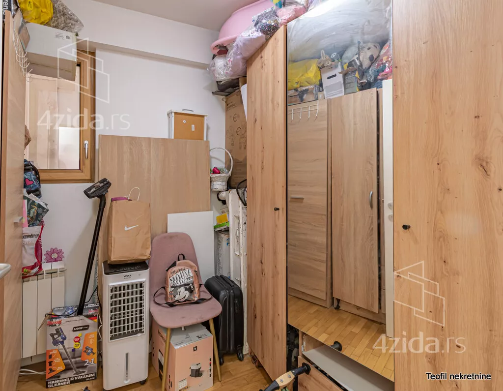 Troiposoban stan | 4zida